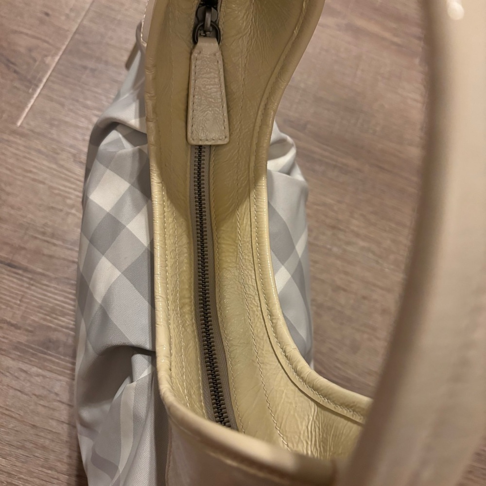 Burberry Ivory Beat Check Canvas Hobo Bag - Picture 8 of 15